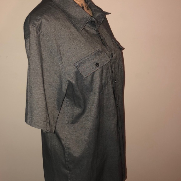 3/$20 Men’s casual - Picture 2 of 5